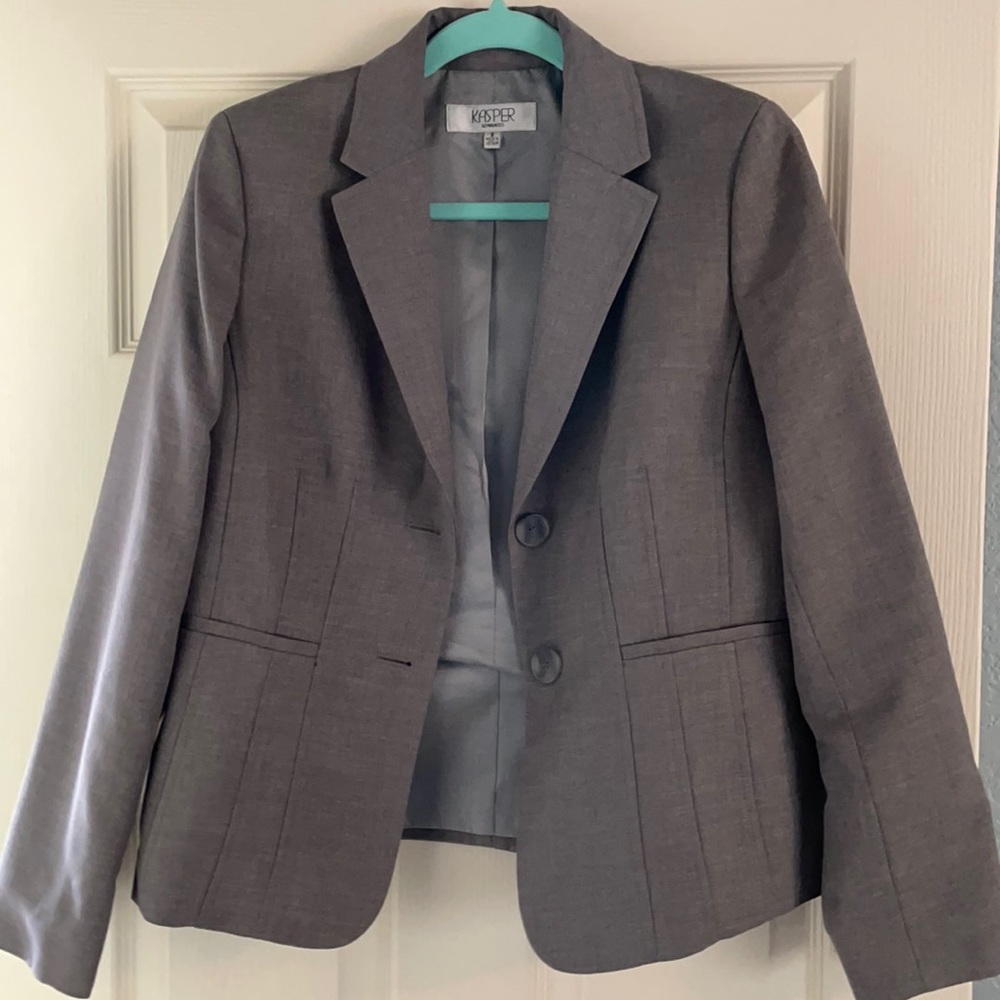 Kasper Suit Jacket in light gray